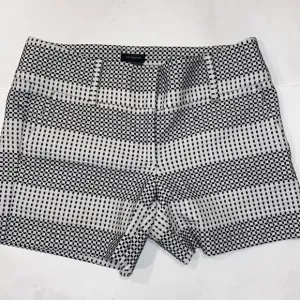 Ann Taylor Signature Shorts Embroidered Black &amp; White Dress Casual size 2