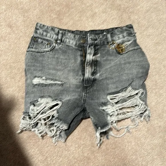 Brand new Ser.o.ya Jean shorts. Very distressed sir 28