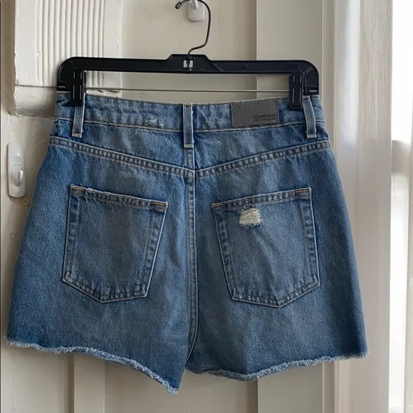 Carmar High Rise Relaxed Jean Shorts Size 27 NWT