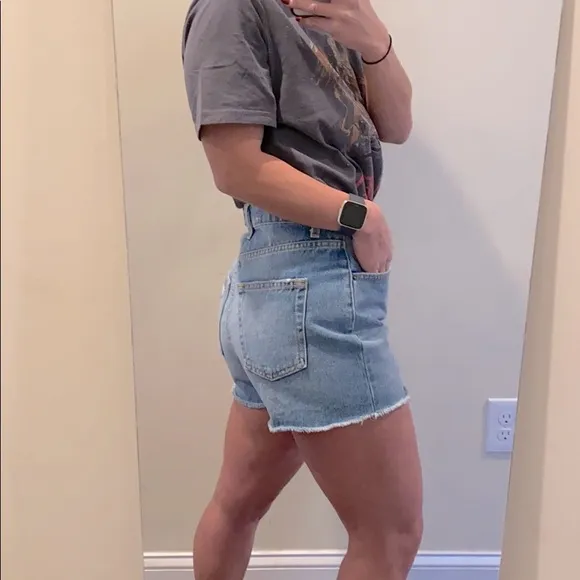 Carmar High Rise Relaxed Jean Shorts Size 27 NWT