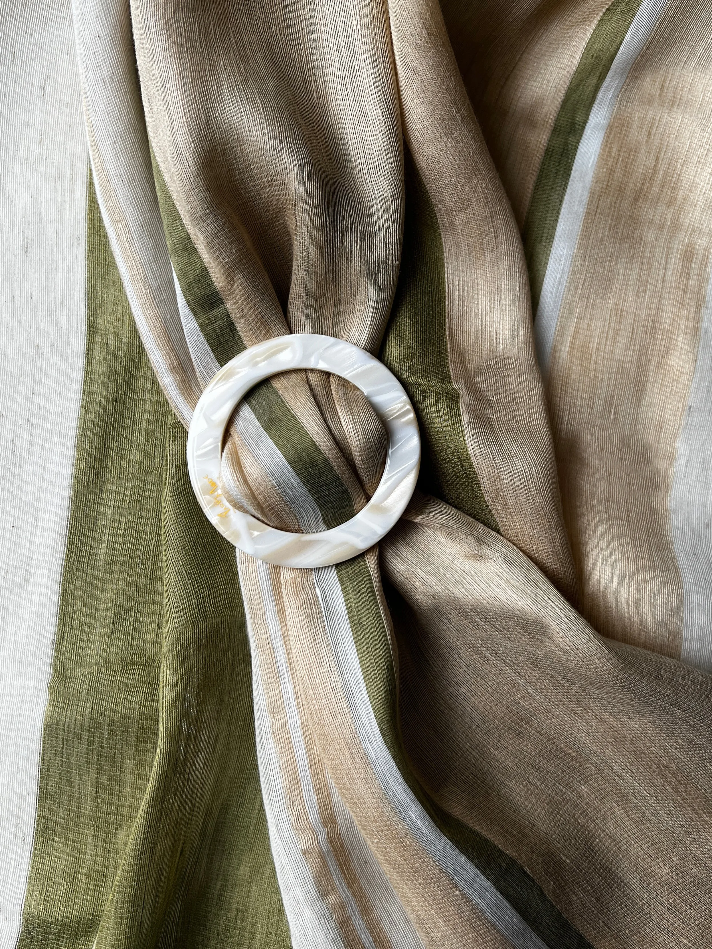 Classic Rouge Scarf Ring