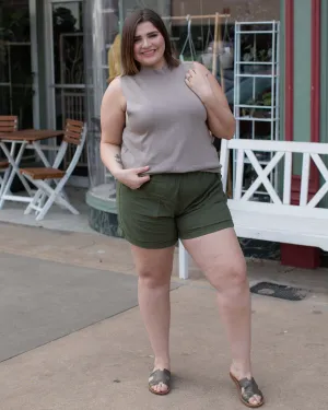 CURVY - STUCK ON YOU LINEN SHORTS - OLIVE