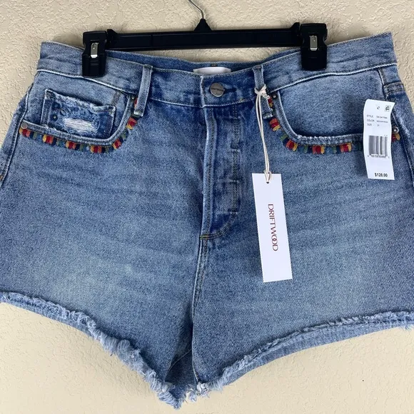 Driftwood Goldie embroidery shorts raw edges medium wash high rise size 29