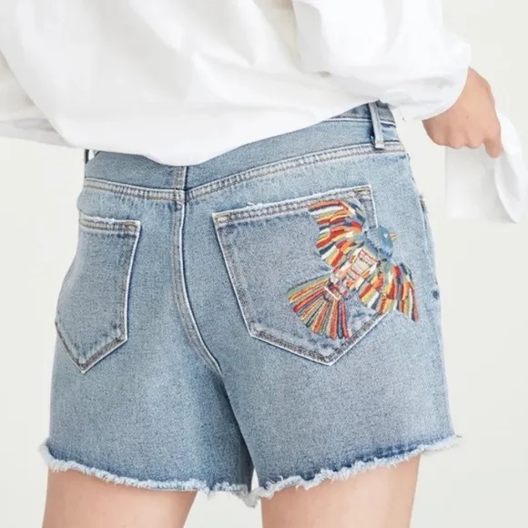 Driftwood Goldie embroidery shorts raw edges medium wash high rise size 29