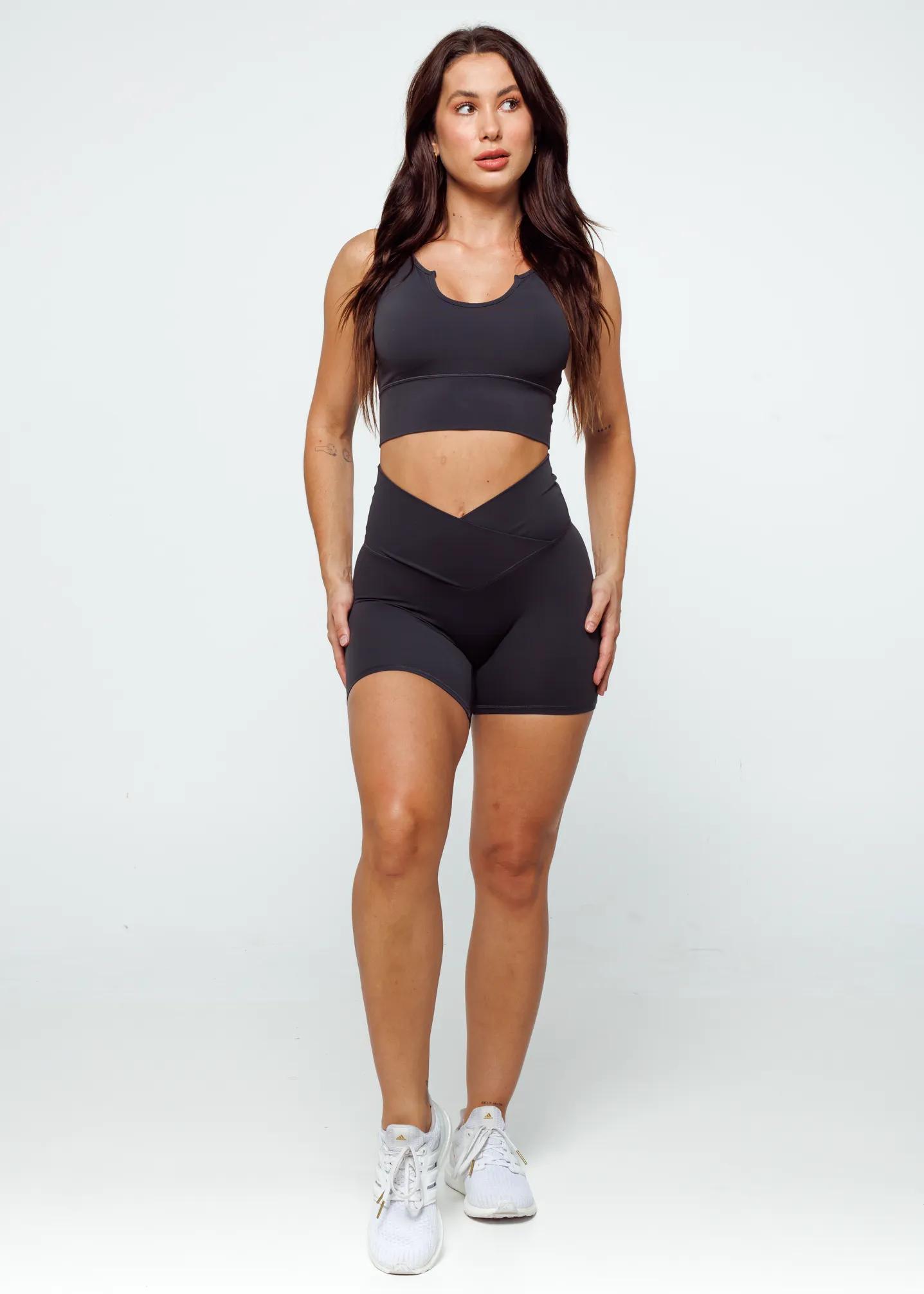 Essence Cross Shorts - Graphite