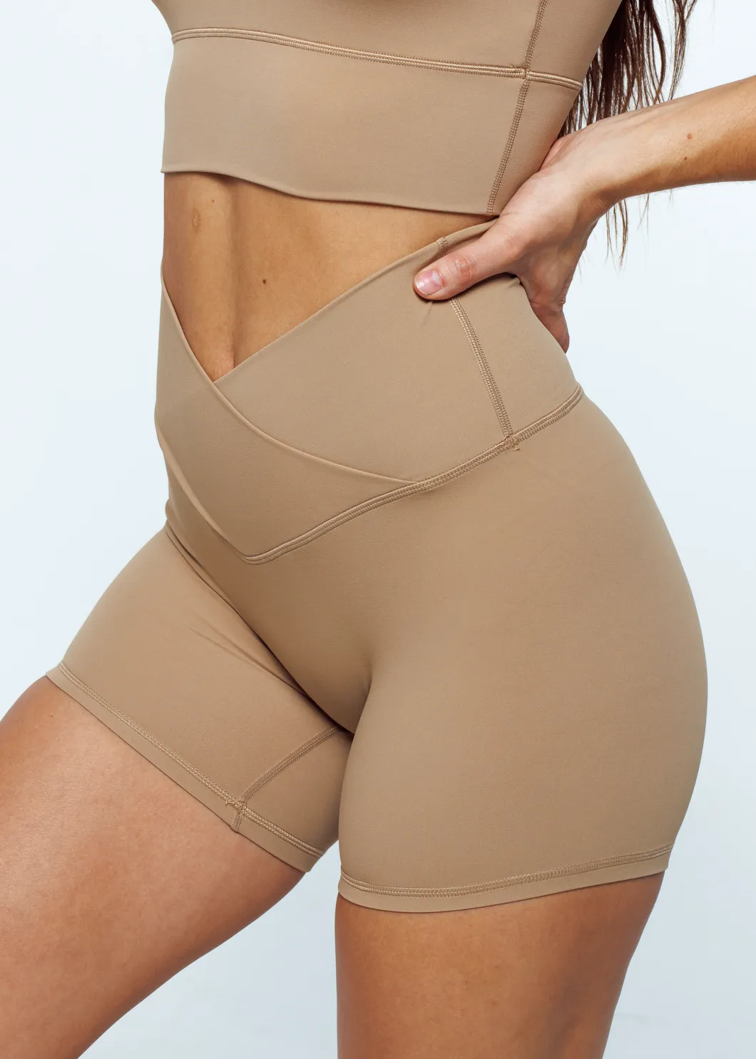 Essence Cross Shorts - Sand