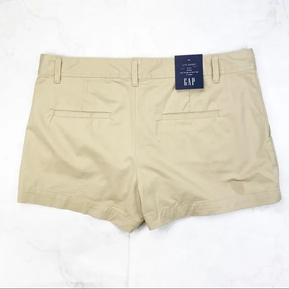 [Gap] Classic Tan Shorts