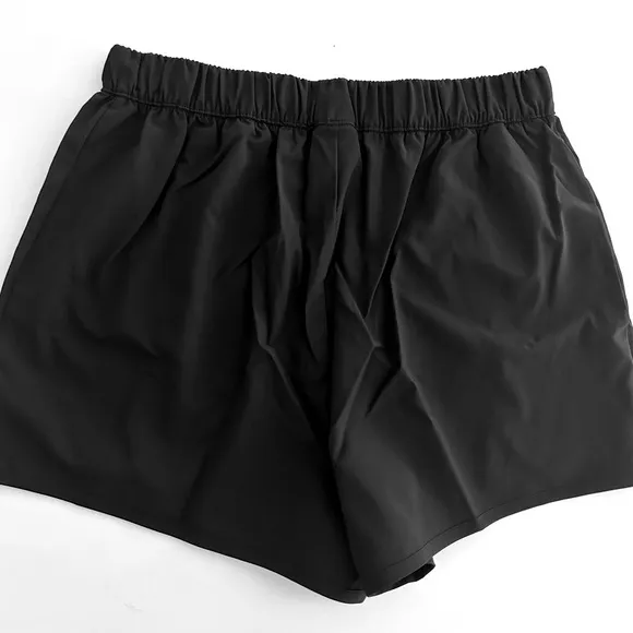 Gymshark L Training Contrast Loose 2.5&quot; Shorts &amp; Scallop Hem Shaped Shorts Set