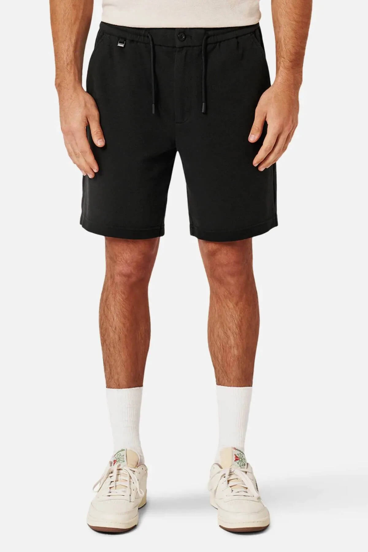 Industrie The Broadway Short