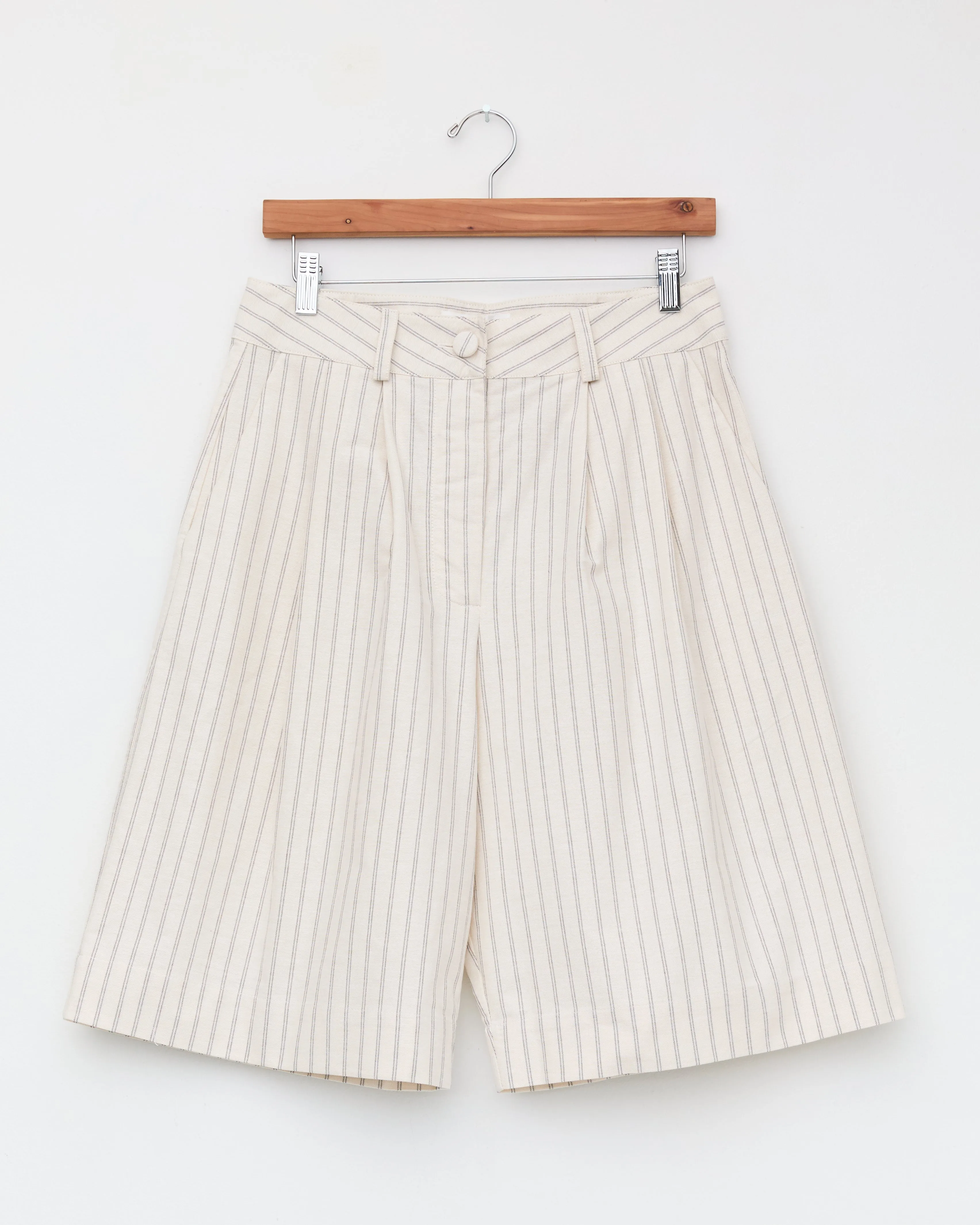Japanese Oxford Cotton Mara Short, Ecru/Fawn