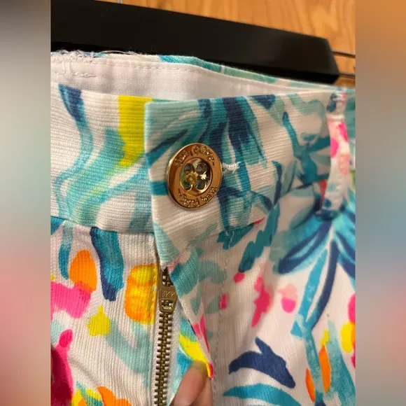 Lilly Pulitzer Callahan Tropical Print Shorts 10