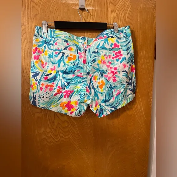 Lilly Pulitzer Callahan Tropical Print Shorts 10