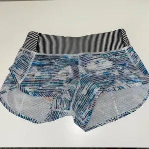 Lululemon Shorts 2.5”