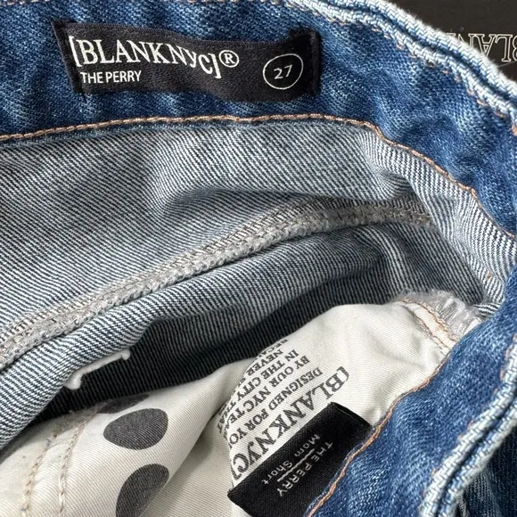 New! BlankNYC The Perry Denim Mom Jean Shorts Size 27