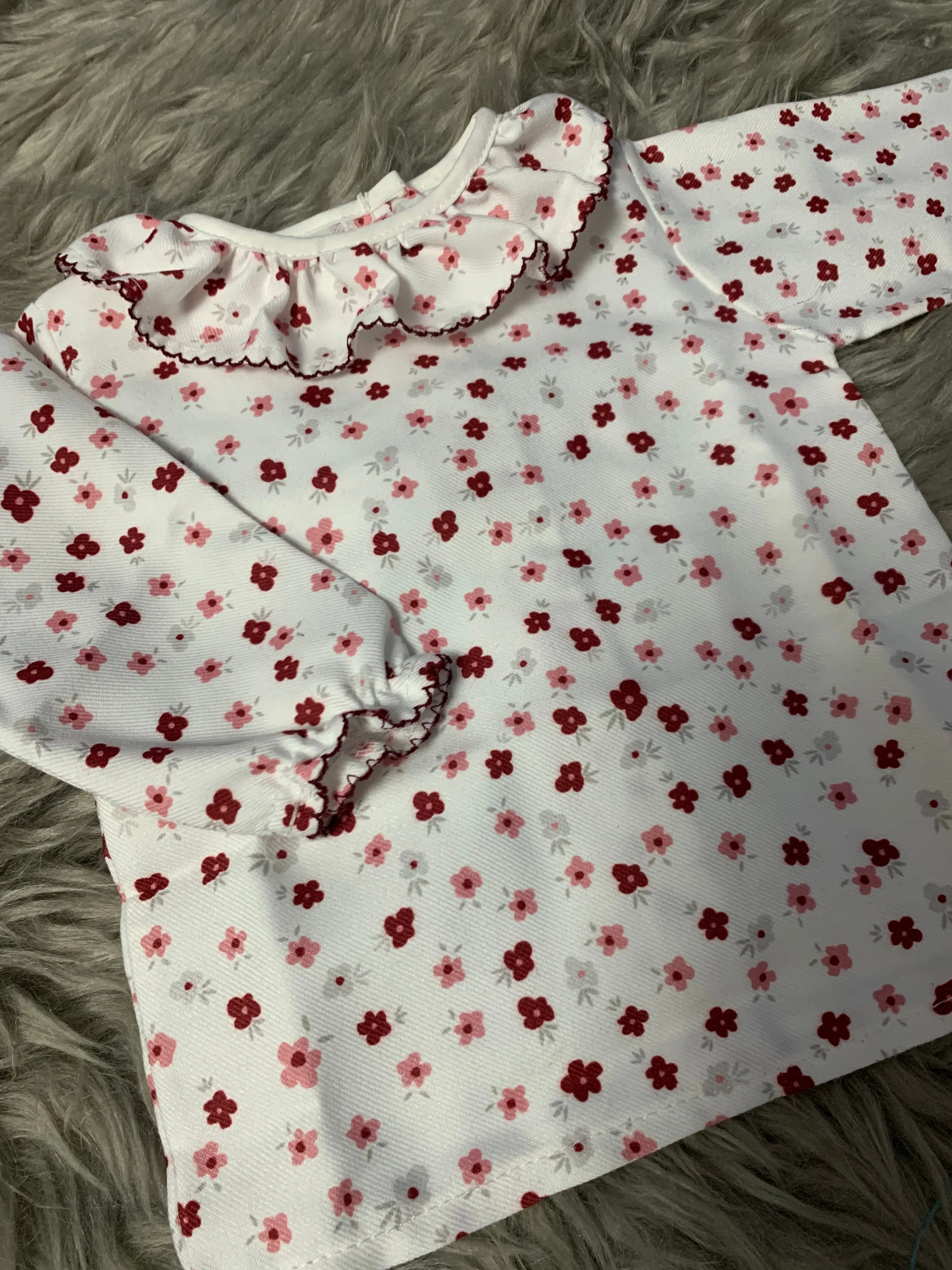 Niña y Niños Burgundy Velvet Frill Shorts and Blouse Set