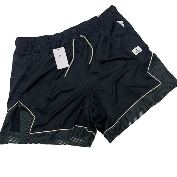 Nike Jordan Women’s Size 2X Black Diamond Loose Fit Athletic Shorts NWT
