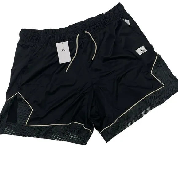 Nike Jordan Women’s Size 2X Black Diamond Loose Fit Athletic Shorts NWT