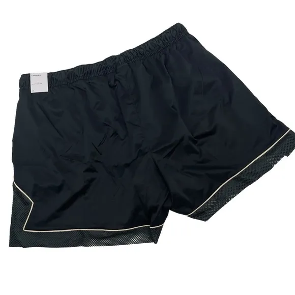 Nike Jordan Women’s Size 2X Black Diamond Loose Fit Athletic Shorts NWT