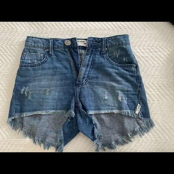 ONE TEASPOON distressed medium wash denim shorts