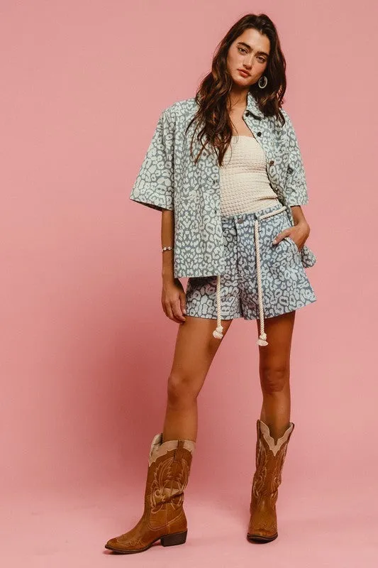Rope Belt Leopard Shorts