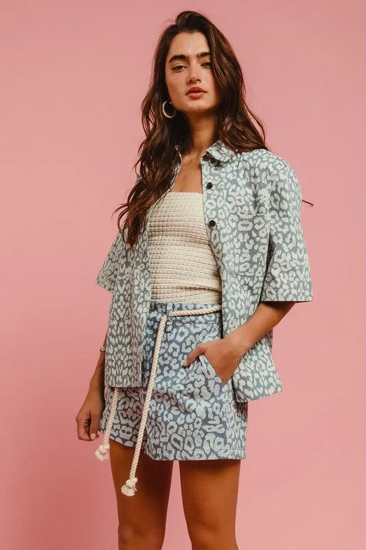 Rope Belt Leopard Shorts