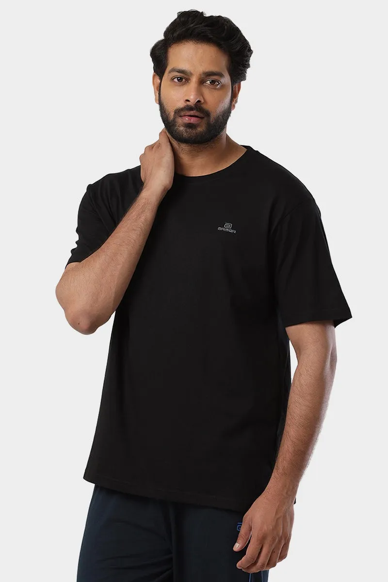 Round Neck - Black Solid T-Shirt For Men | Ariser
