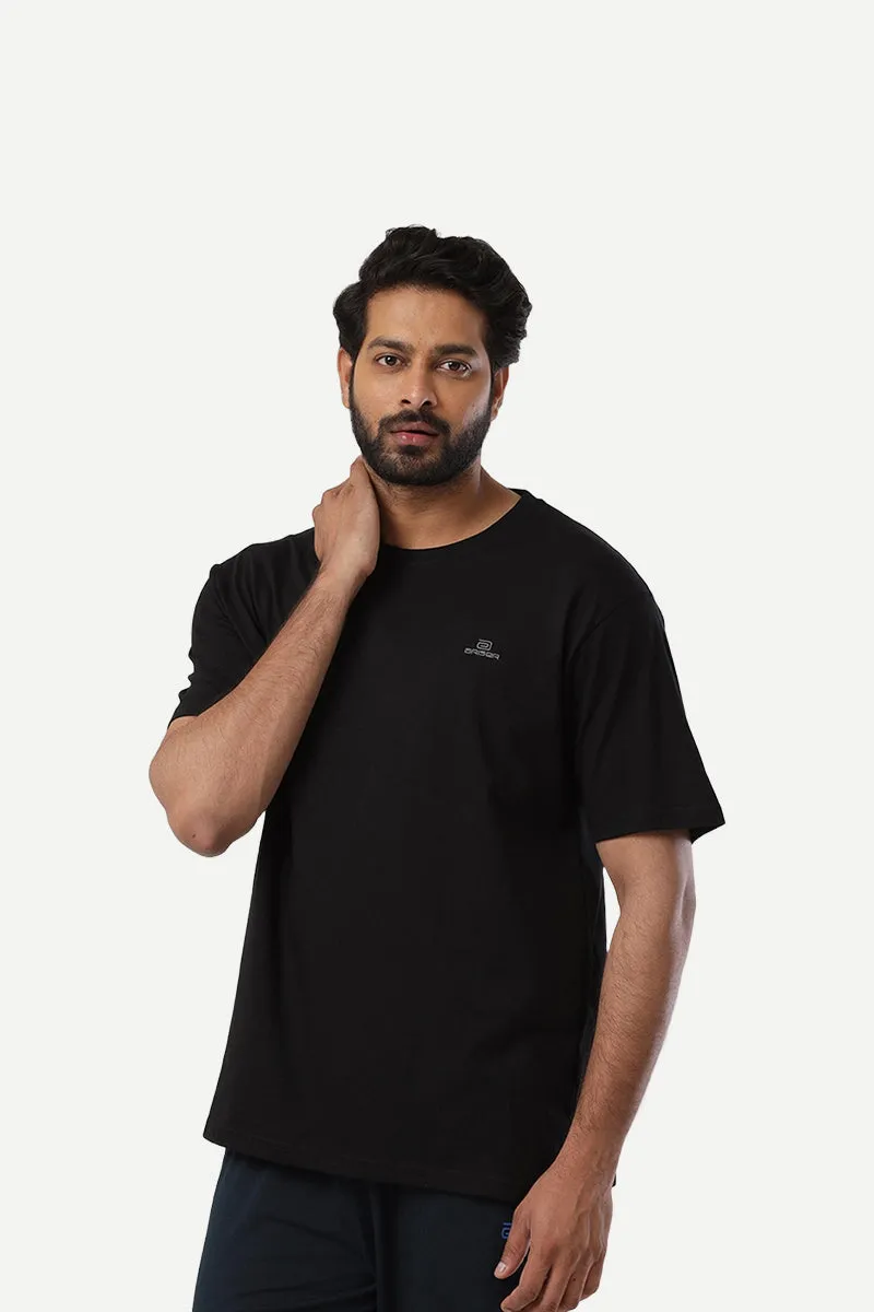 Round Neck - Black Solid T-Shirt For Men | Ariser