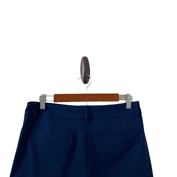 SPANX NEW Pull-On Shorts In Midnight Navy Blue Size M