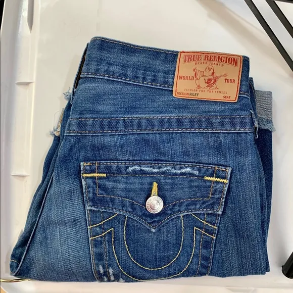 True Religion Riley Shorts Distressing, Fry hem
