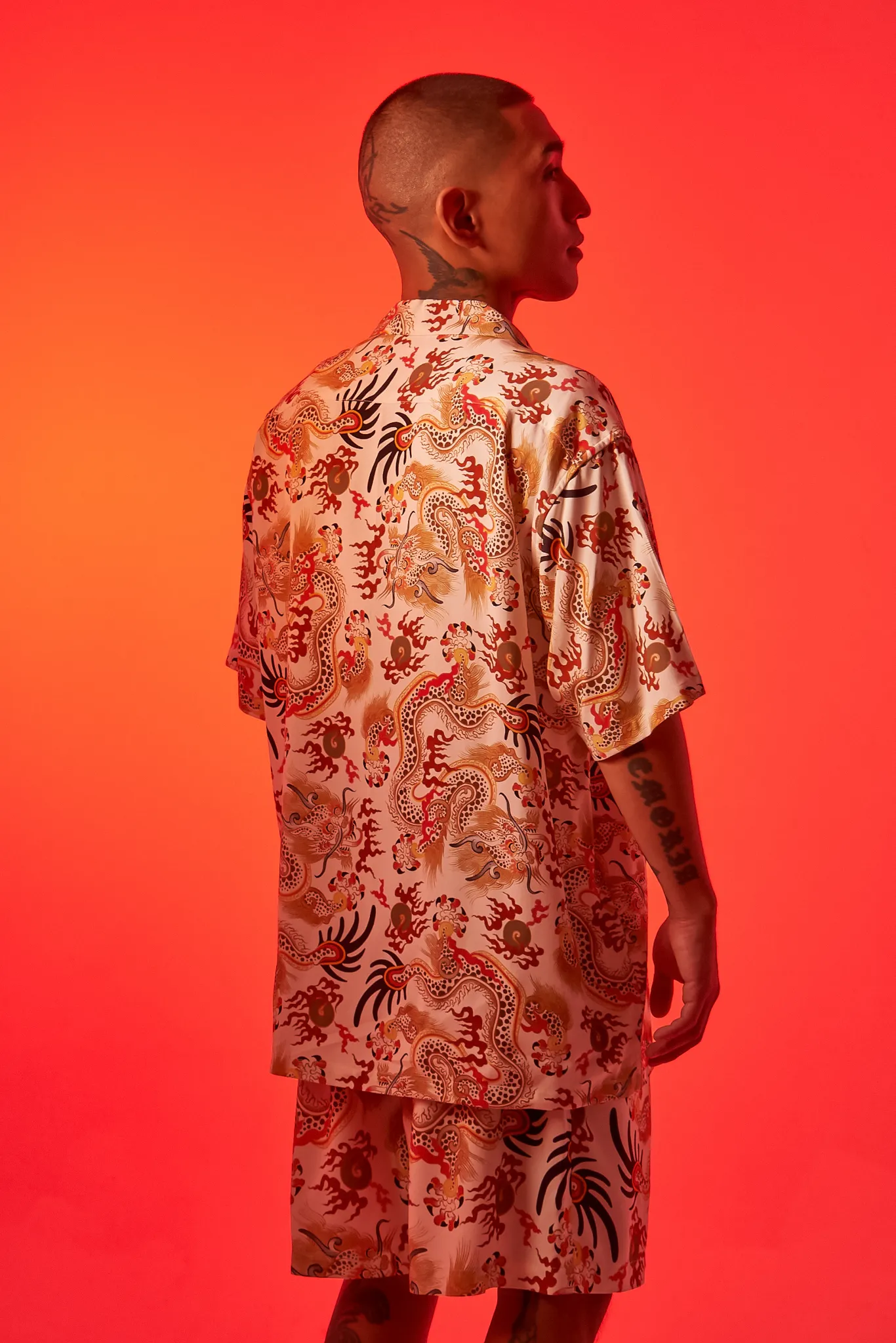 [UNISEX] TOMAS TOMAS X LOCO MOSQUITO 108 DRAGONS OFF-WHITE SHORT SLEEVE SHIRT