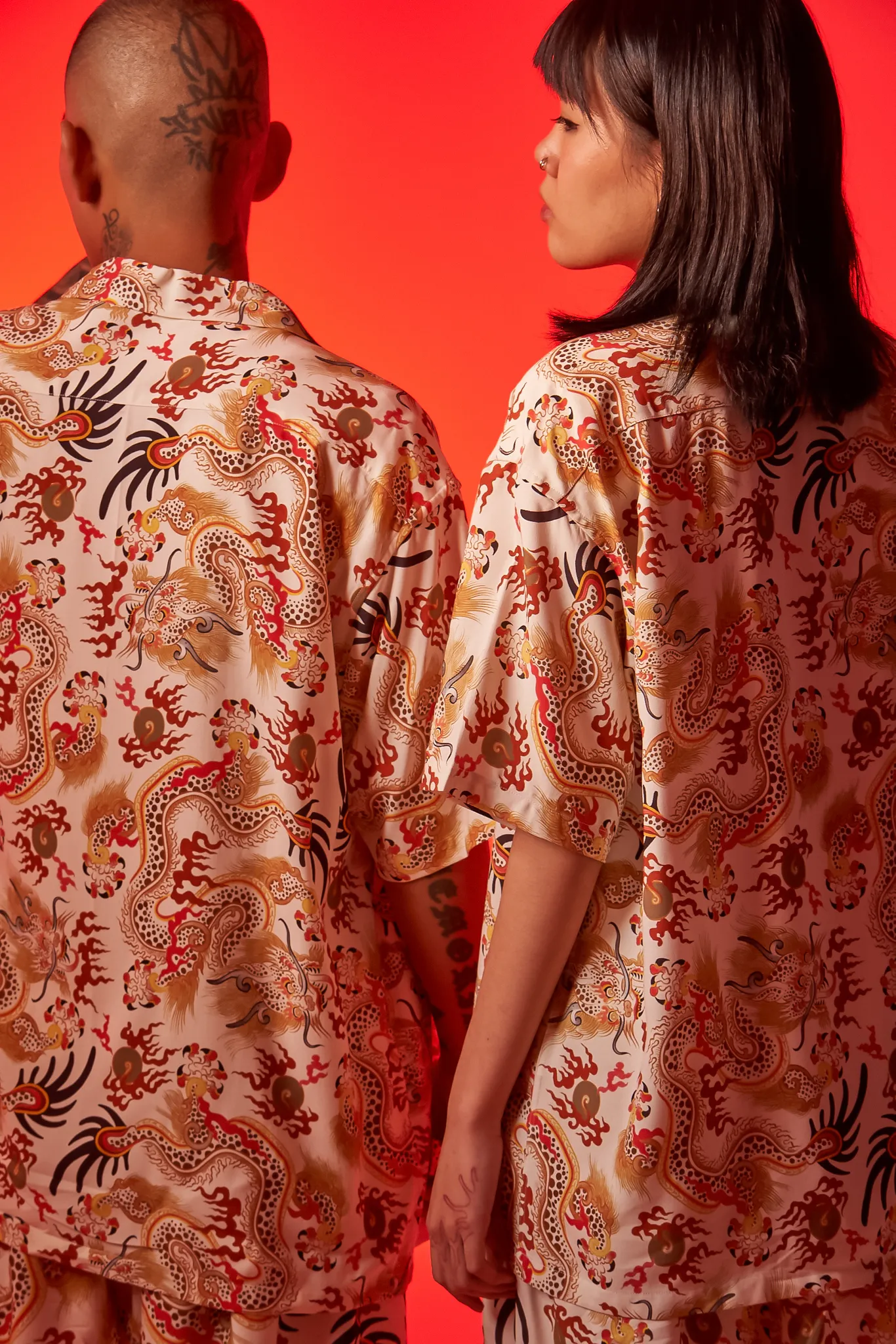 [UNISEX] TOMAS TOMAS X LOCO MOSQUITO 108 DRAGONS OFF-WHITE SHORT SLEEVE SHIRT